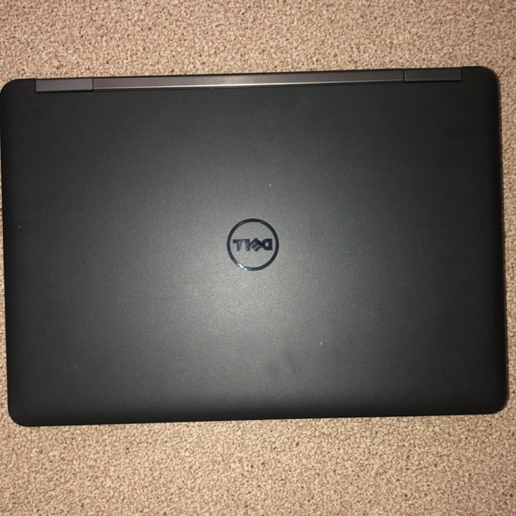 Latitude e5440 gaming laptop - Picture 1 of 3